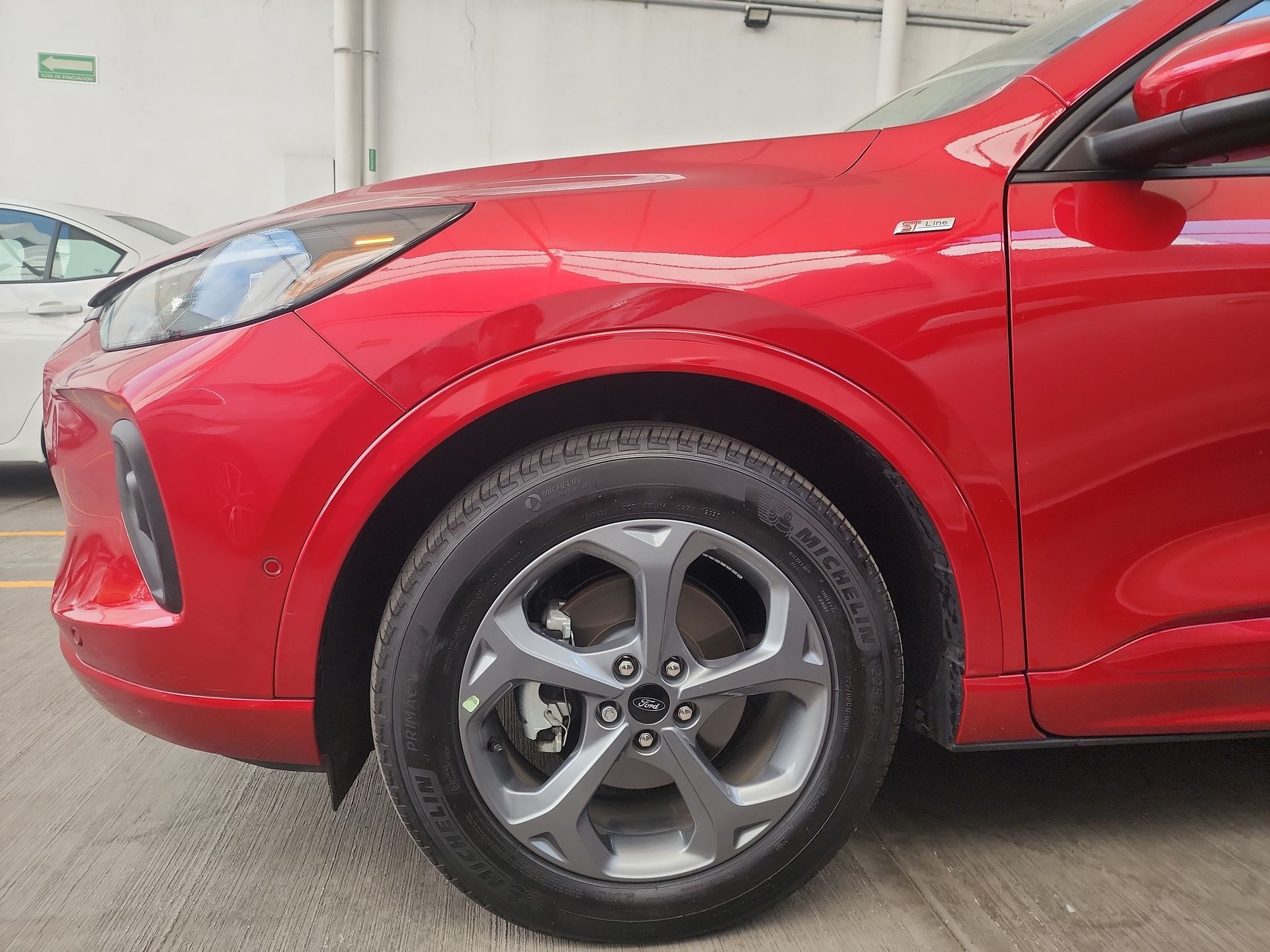 2024 Ford ESCAPE ST-LINE ELITE