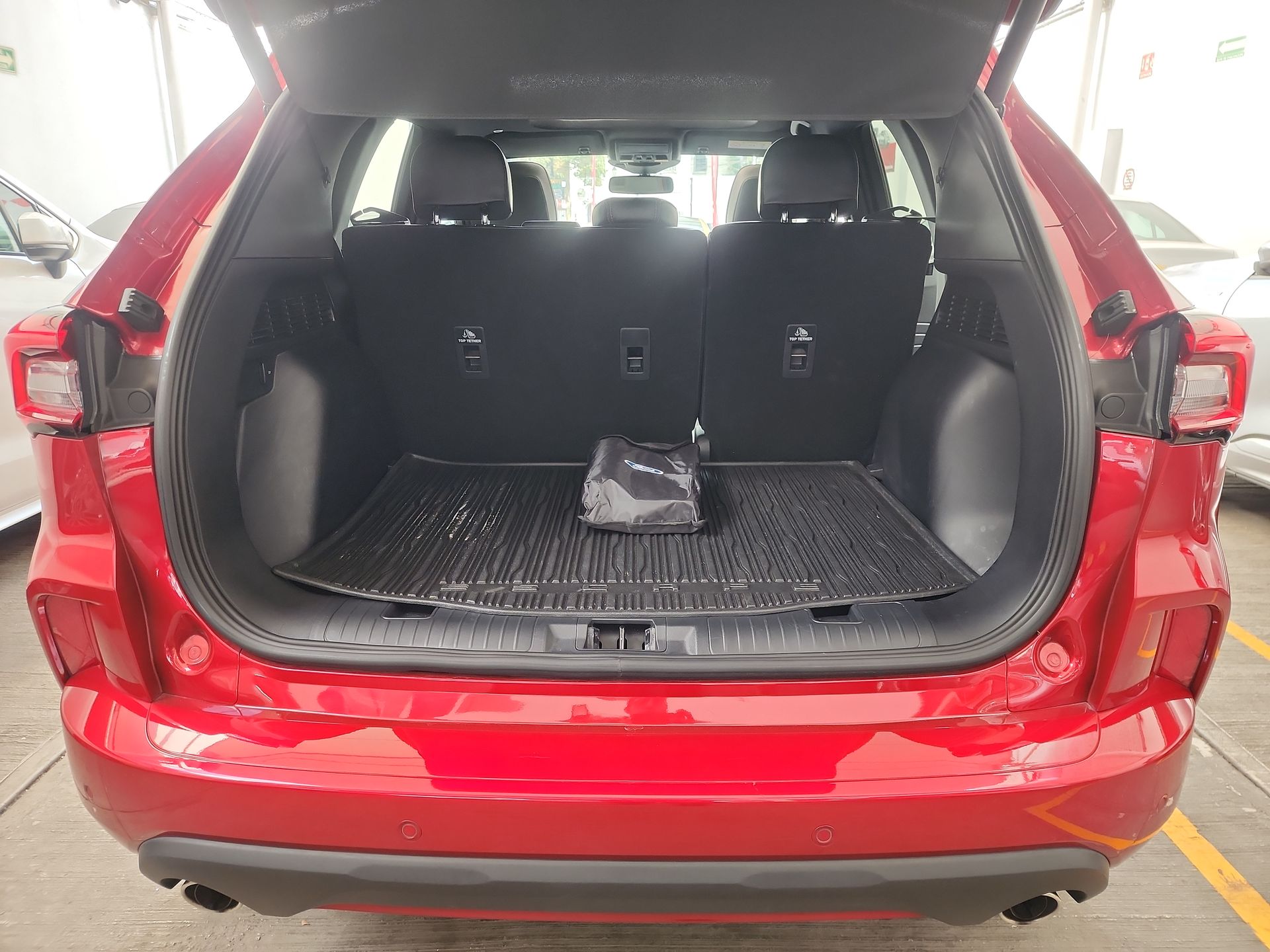 2024 Ford ESCAPE ST-LINE ELITE