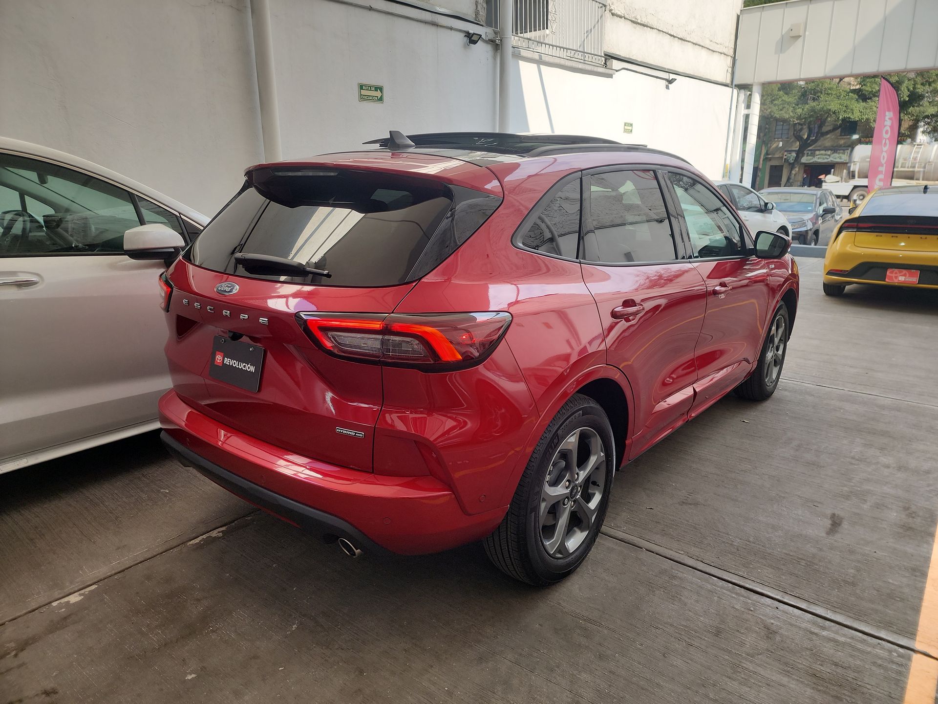 2024 Ford ESCAPE ST-LINE ELITE