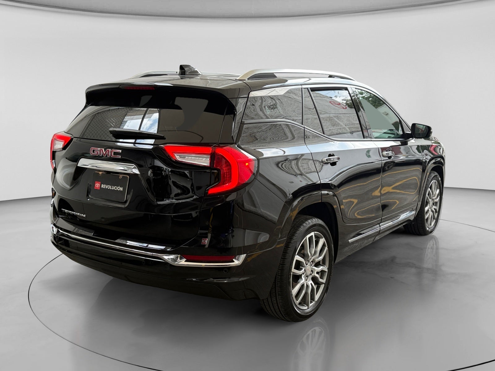 2023 GMC TERRAIN DENALI D