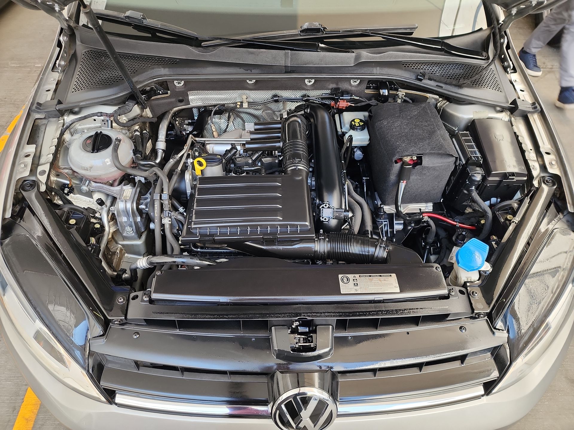 2017 Volkswagen GOLF HIGHLINE DSG ASISTENTE APARCAMIENTO