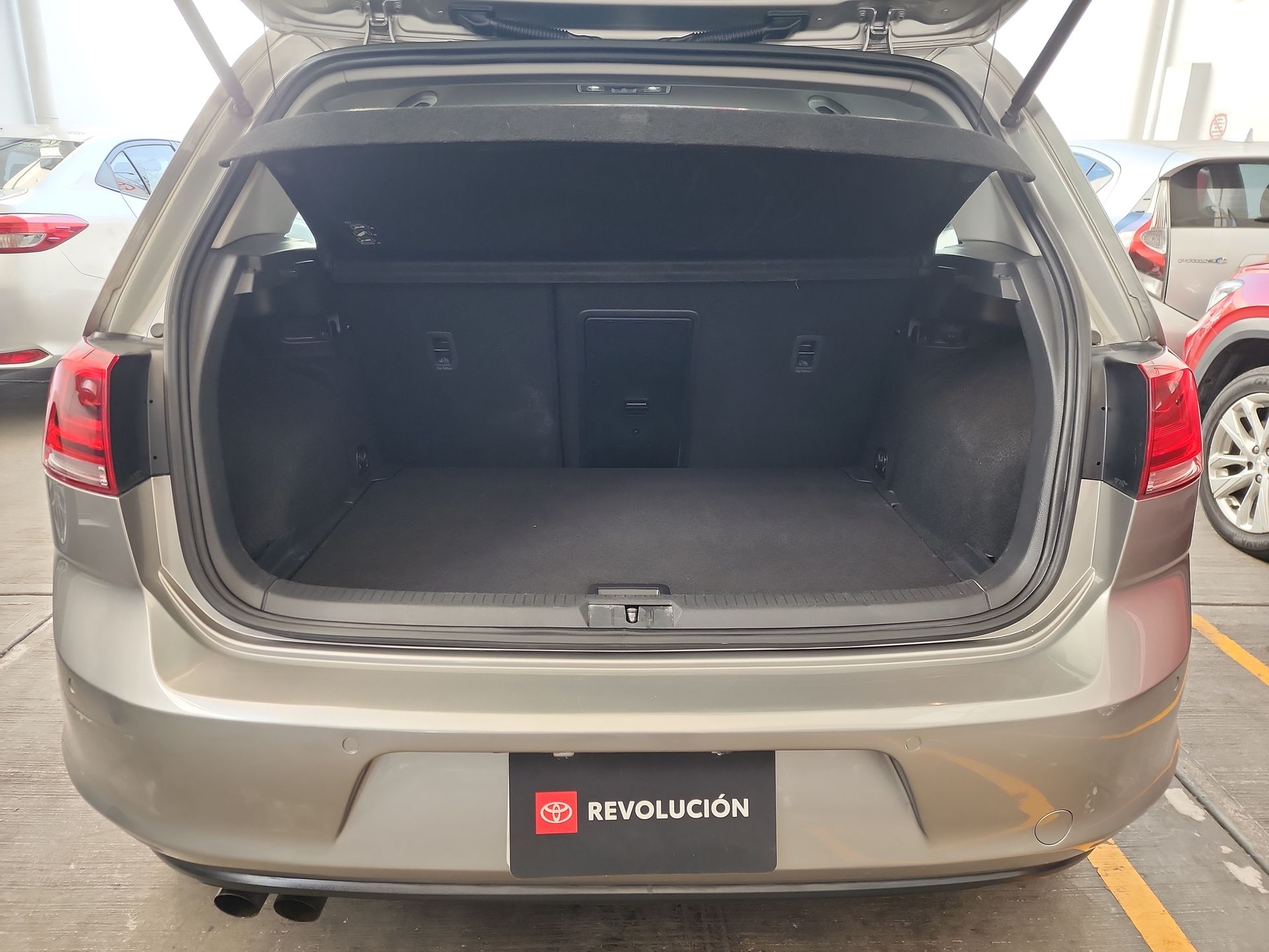 2017 Volkswagen GOLF HIGHLINE DSG ASISTENTE APARCAMIENTO