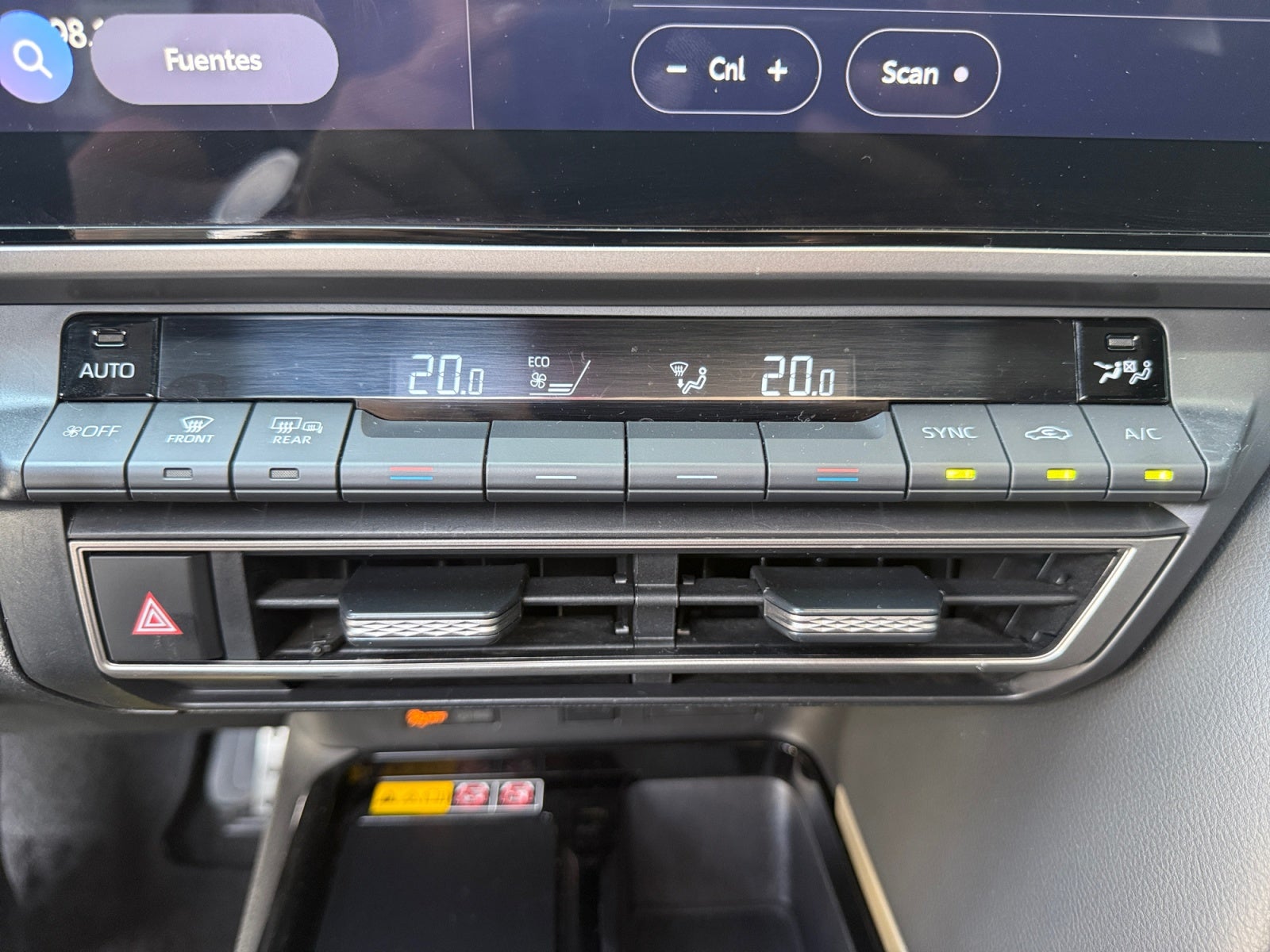 2025 Toyota CAMRY XSE HEV