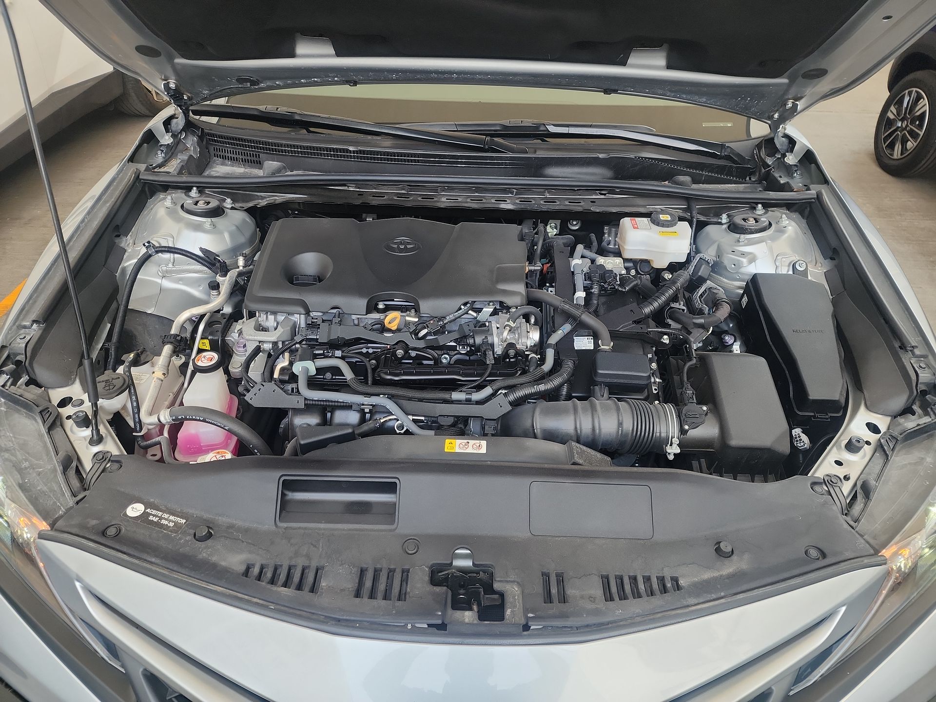 2024 Toyota CAMRY SE HEV