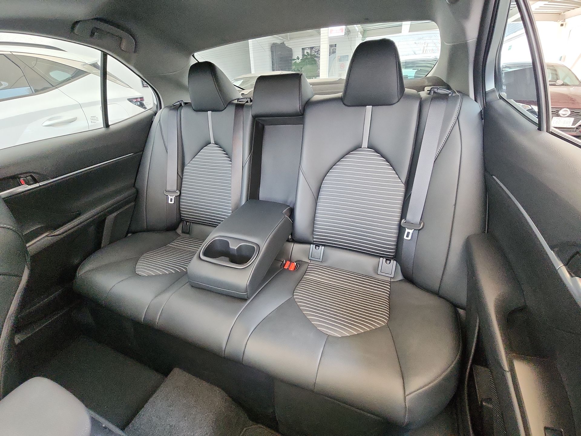 2024 Toyota CAMRY SE HEV