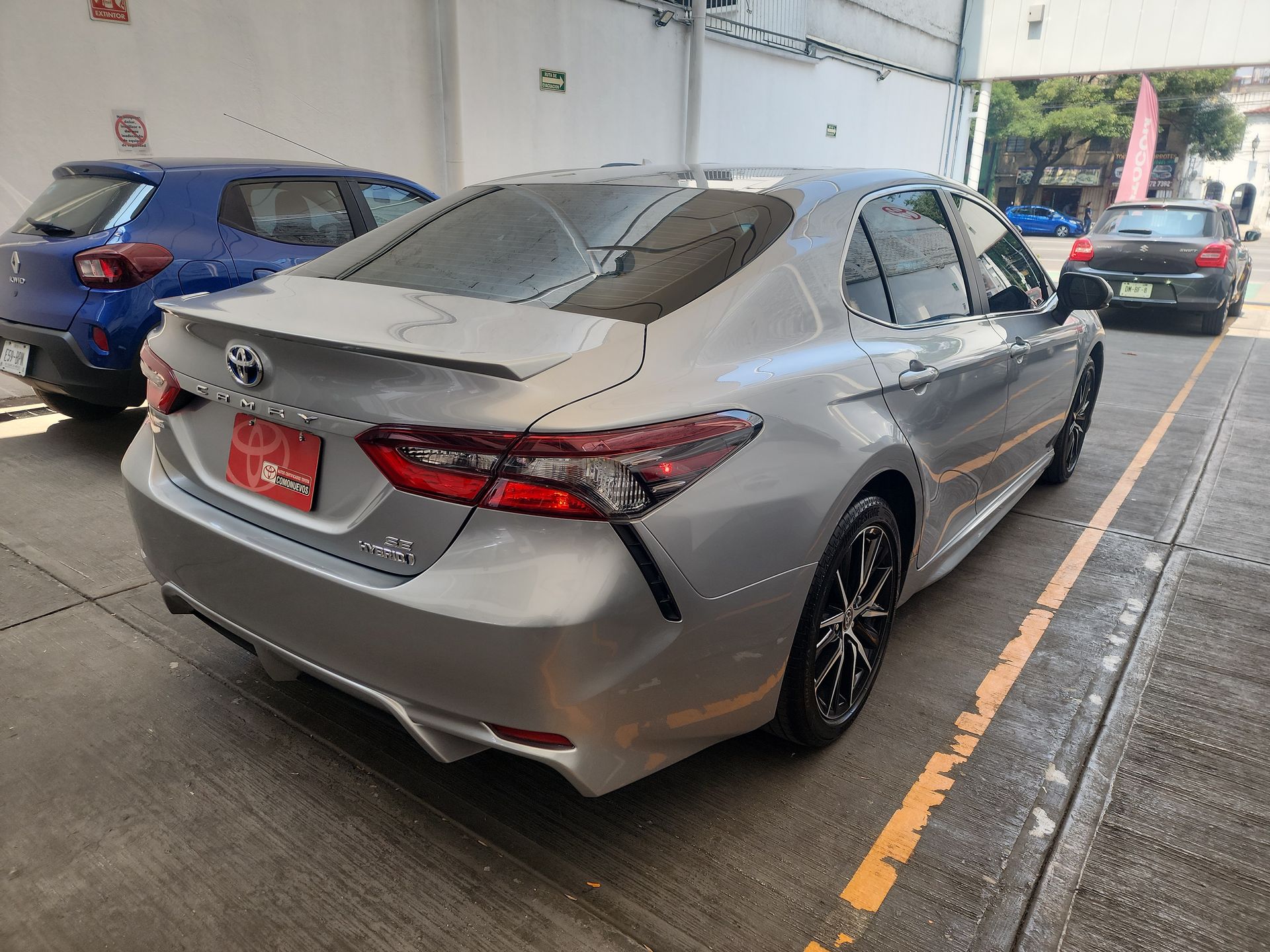 2024 Toyota CAMRY SE HEV