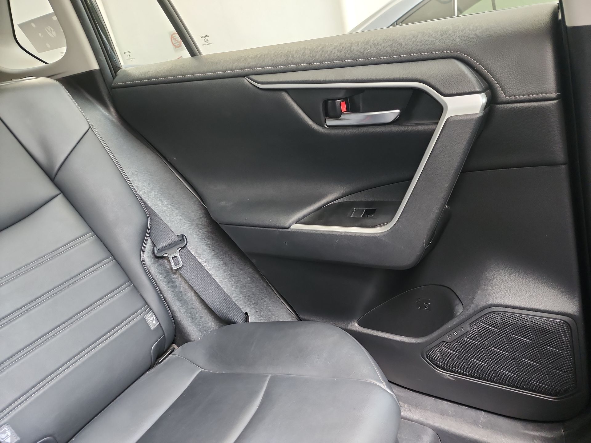 2021 Toyota RAV4 LIMITED HV