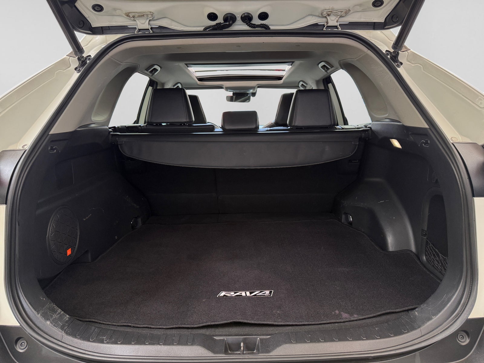 2022 Toyota RAV4 LIMITED HV