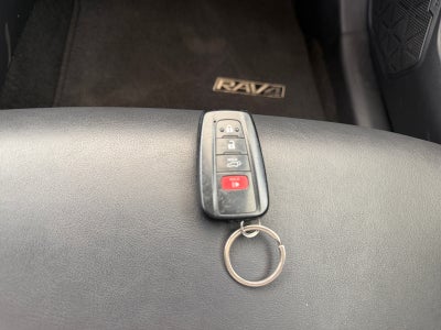 2022 Toyota RAV4 LIMITED HV