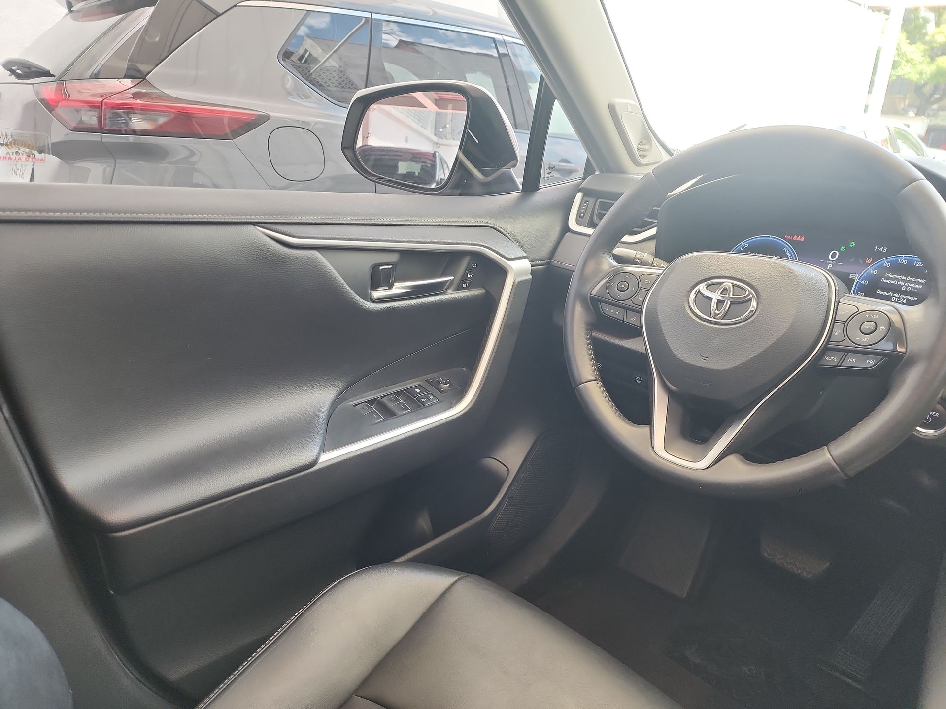 2023 Toyota RAV4 LIMITED HV