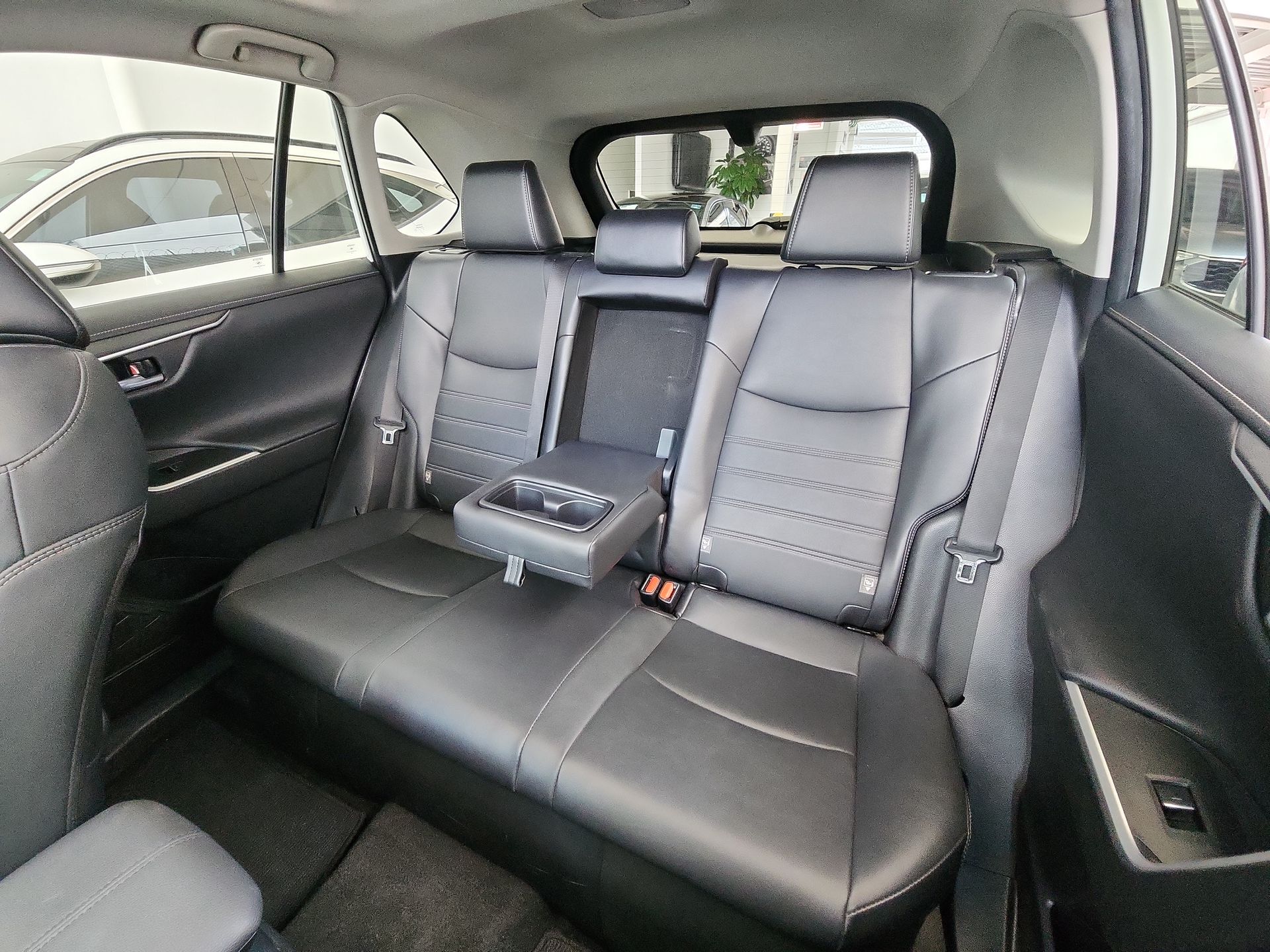 2023 Toyota RAV4 LIMITED HV