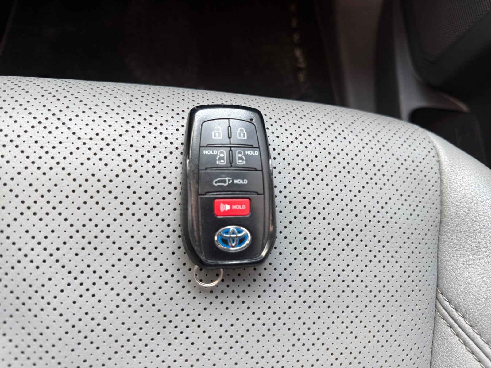 2023 Toyota SIENNA LIMITED