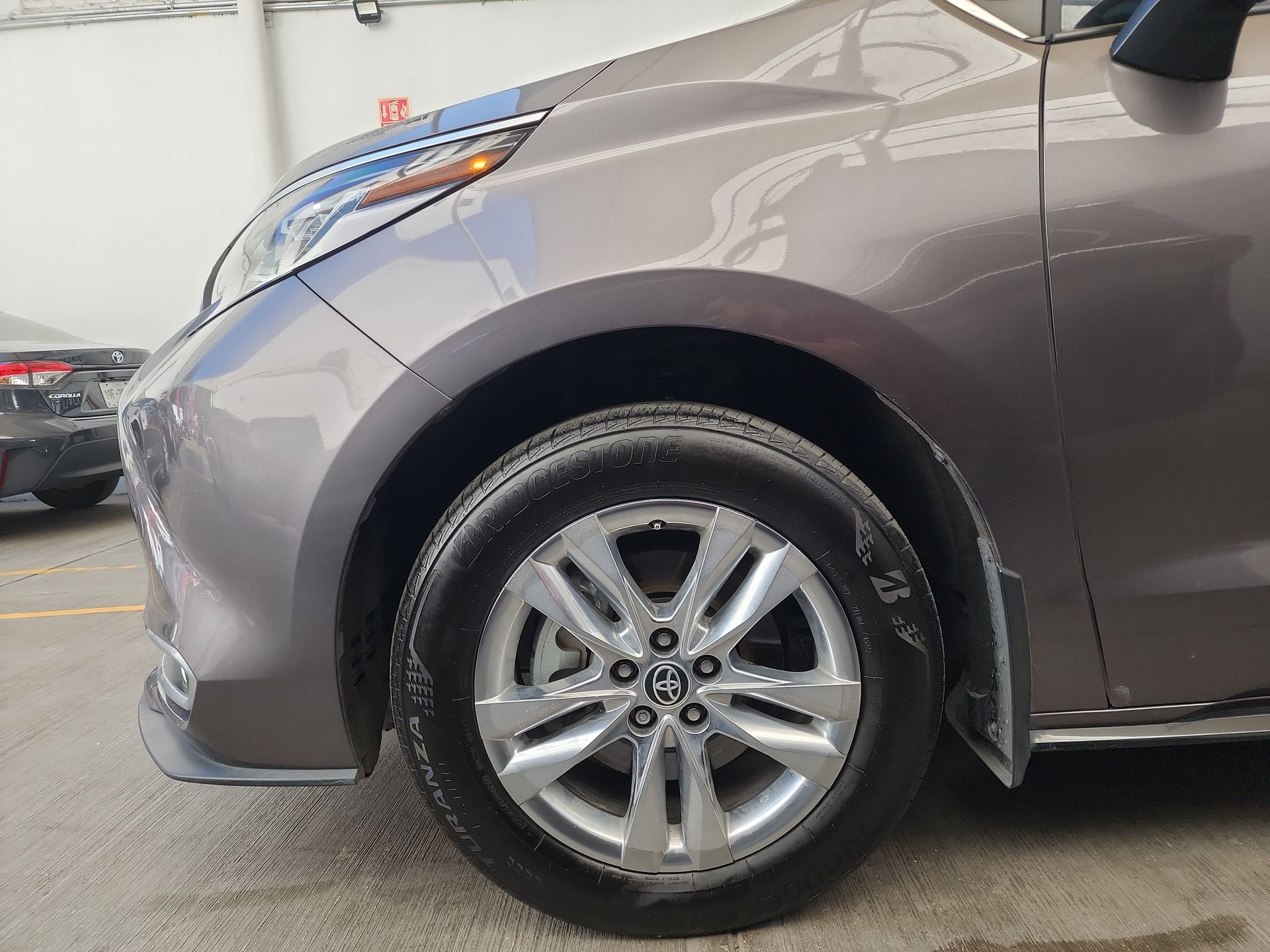 2023 Toyota SIENNA LIMITED