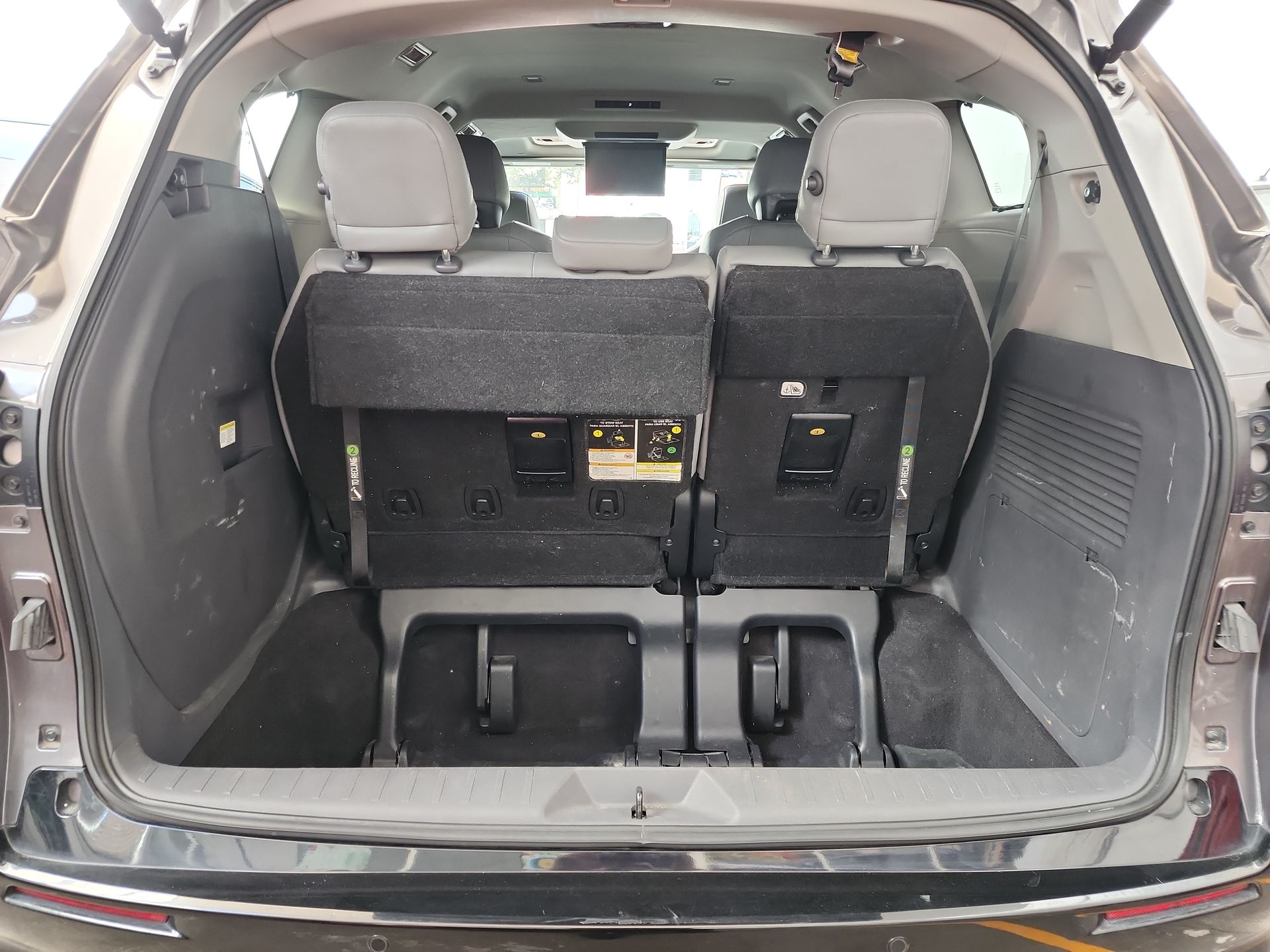 2023 Toyota SIENNA LIMITED