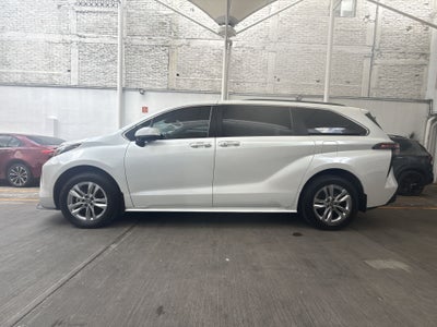 2023 Toyota SIENNA XLE PIEL