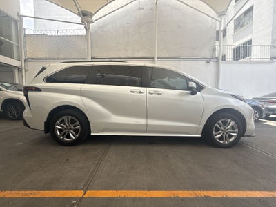 2023 Toyota SIENNA XLE PIEL