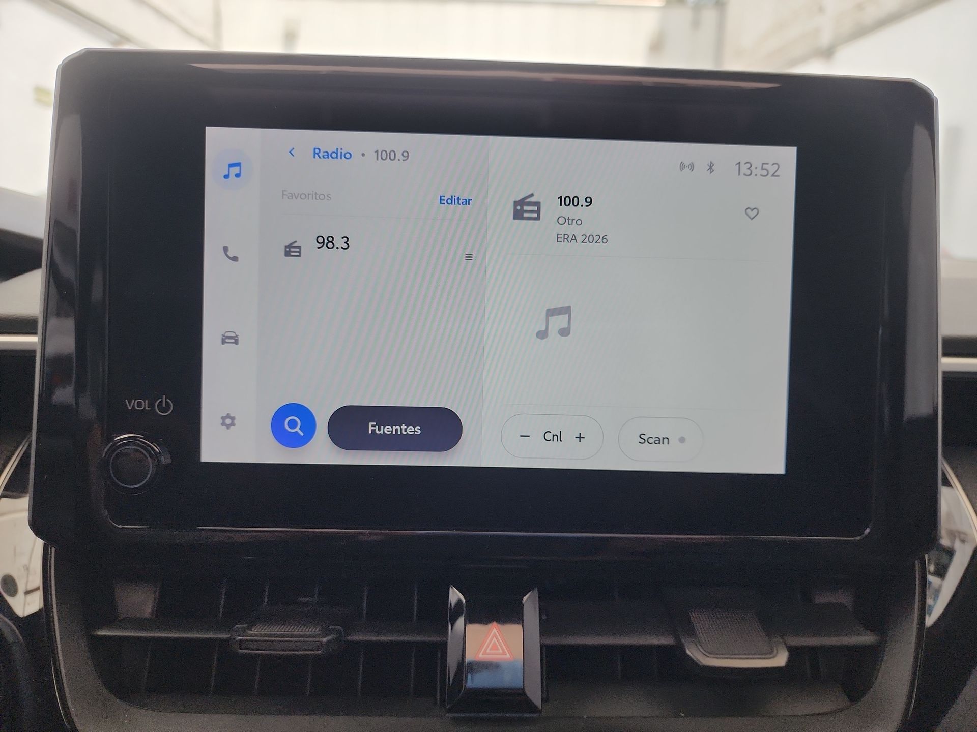 2023 Toyota COROLLA SE CVT