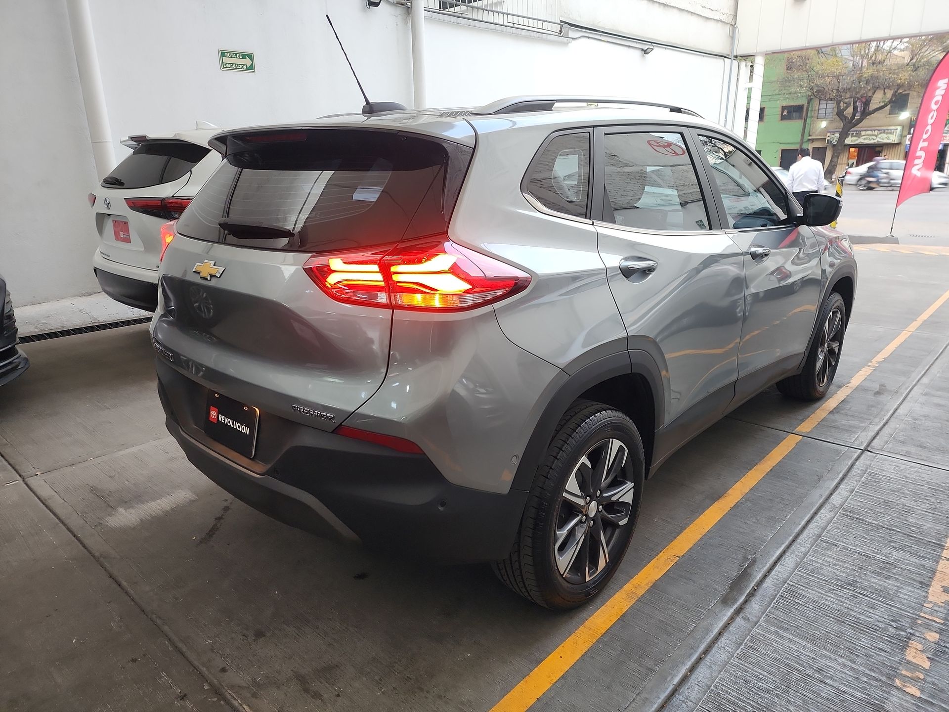 2024 Chevrolet TRACKER PREMIER K