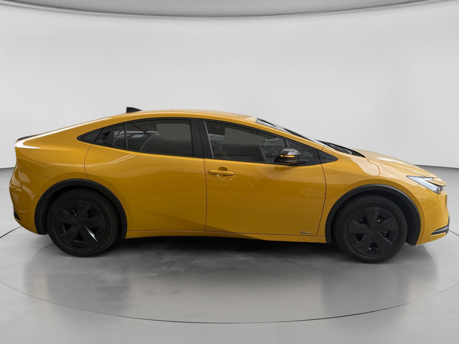 2026 Toyota PRIUS BASE