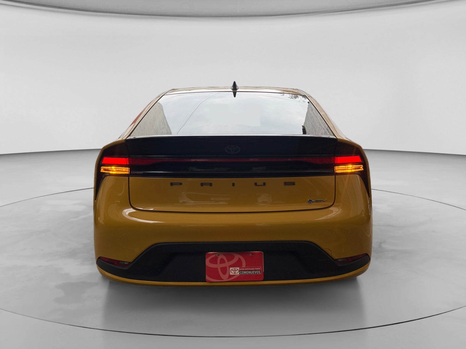 2026 Toyota PRIUS BASE