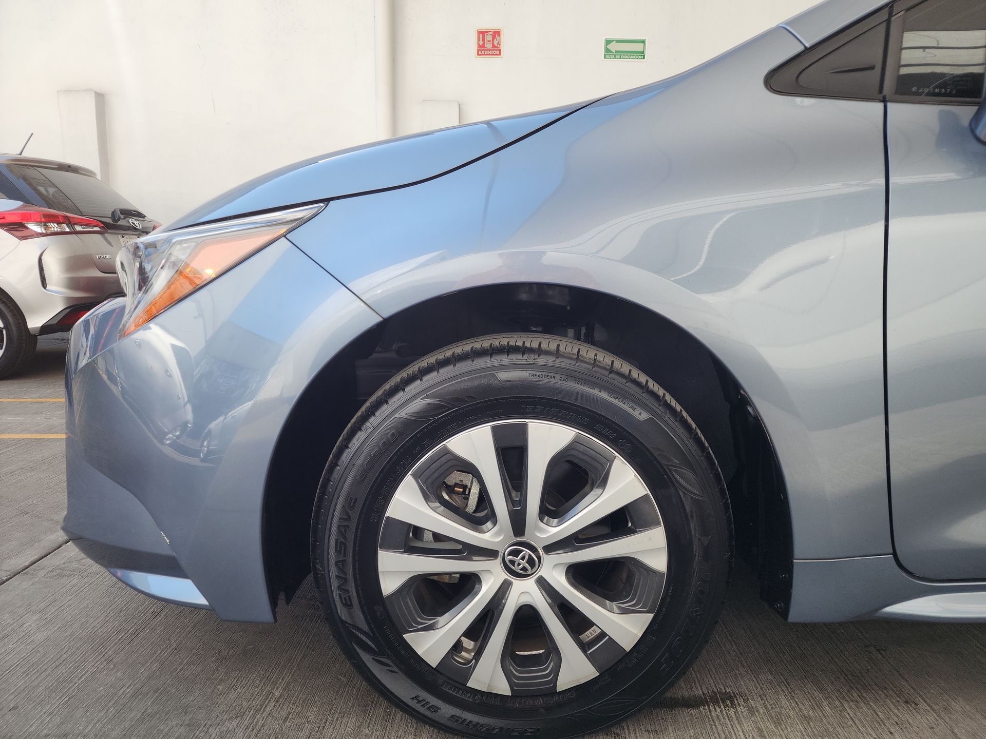 2024 Toyota COROLLA LE HEV