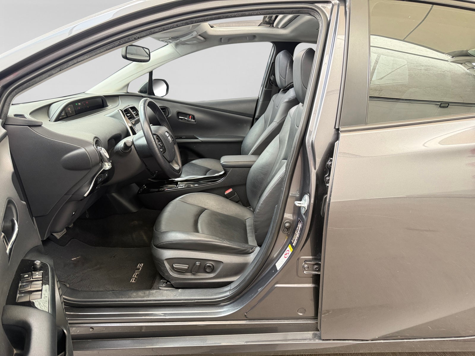 2021 Toyota PRIUS BASE PREMIUM