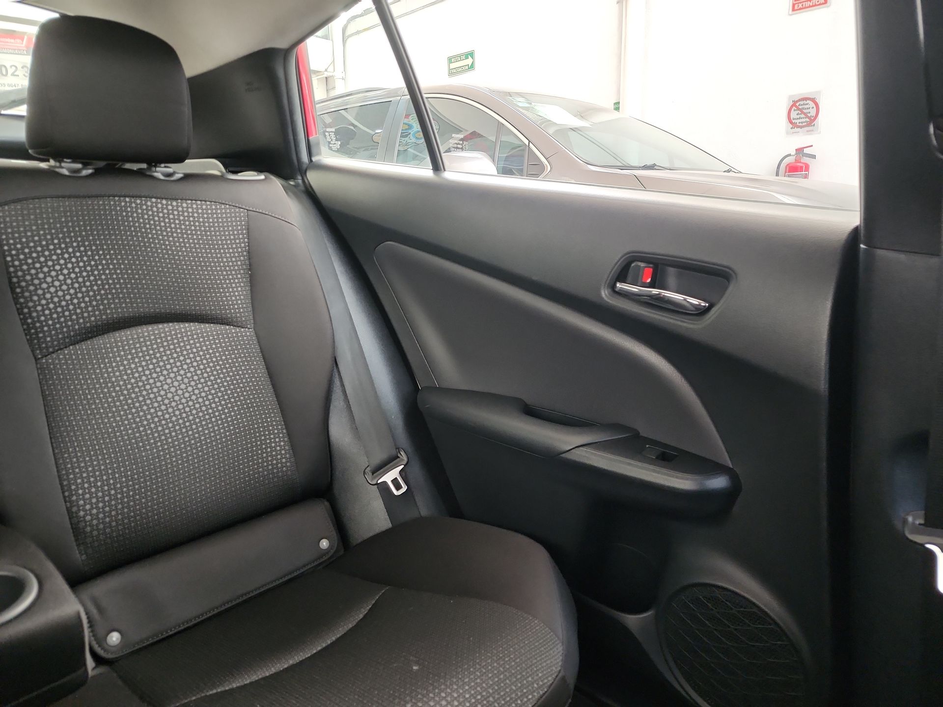 2020 Toyota PRIUS BASE