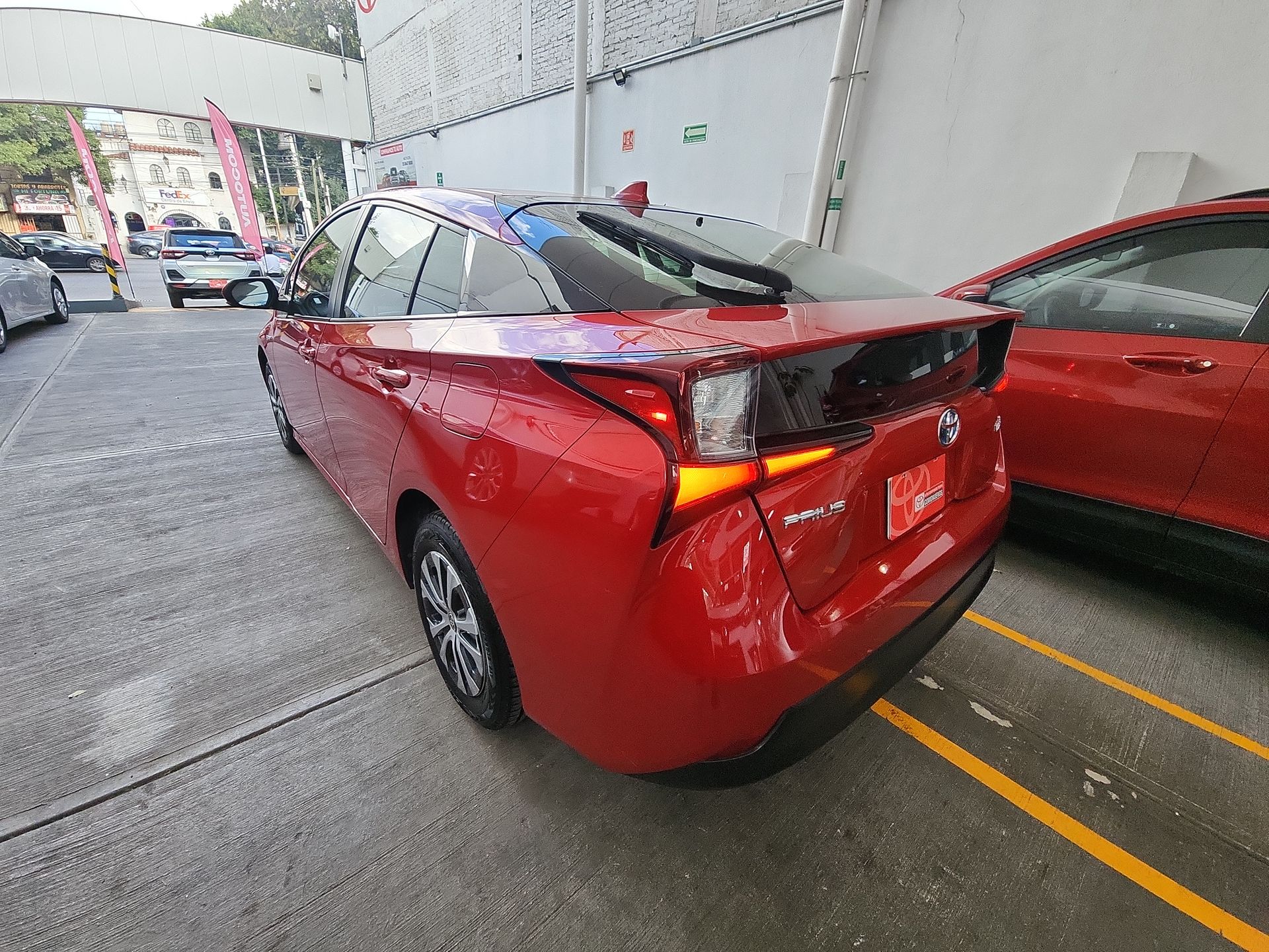 2020 Toyota PRIUS BASE