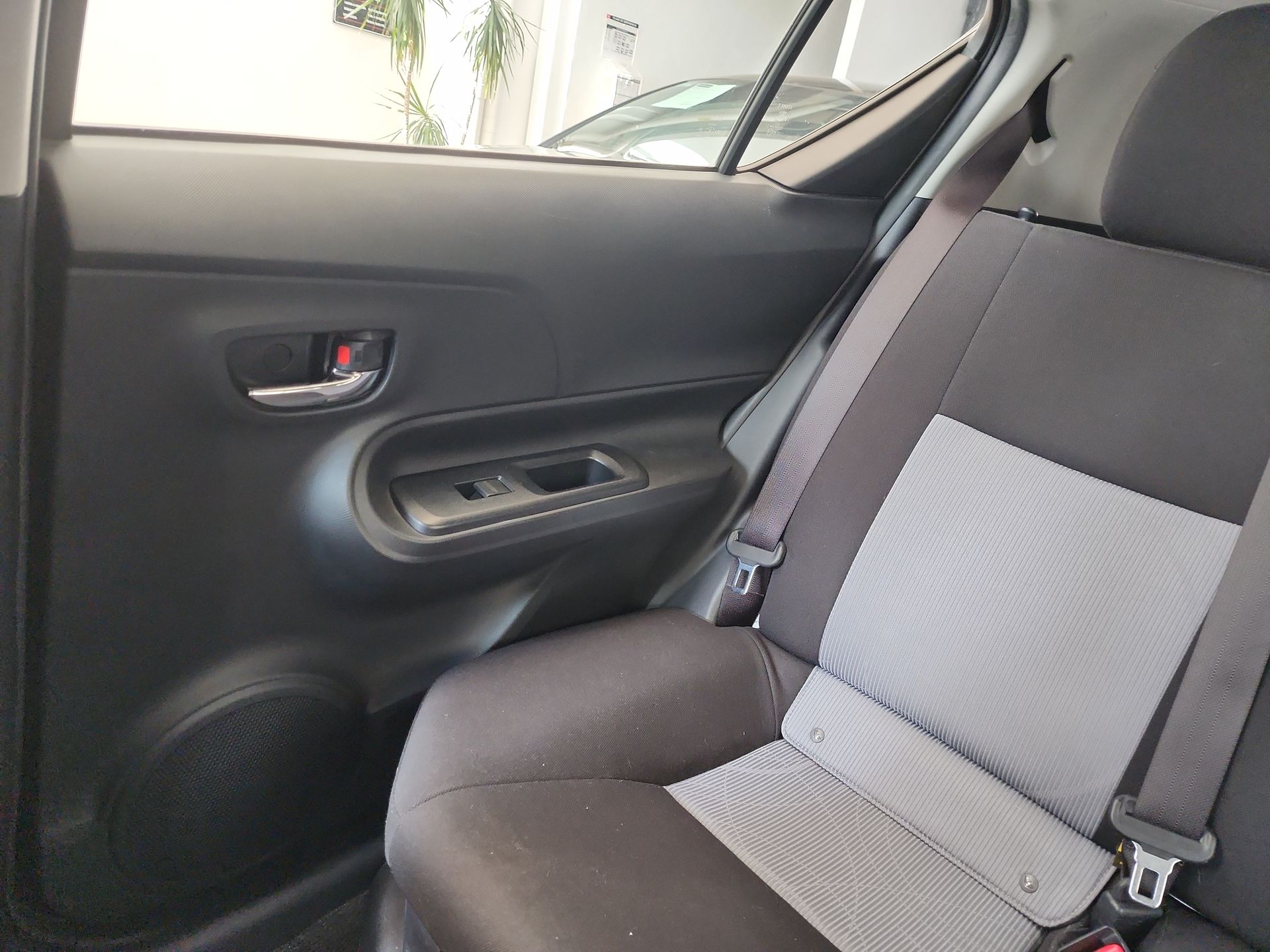 2019 Toyota PRIUS 1.5 HYBRID AUTO