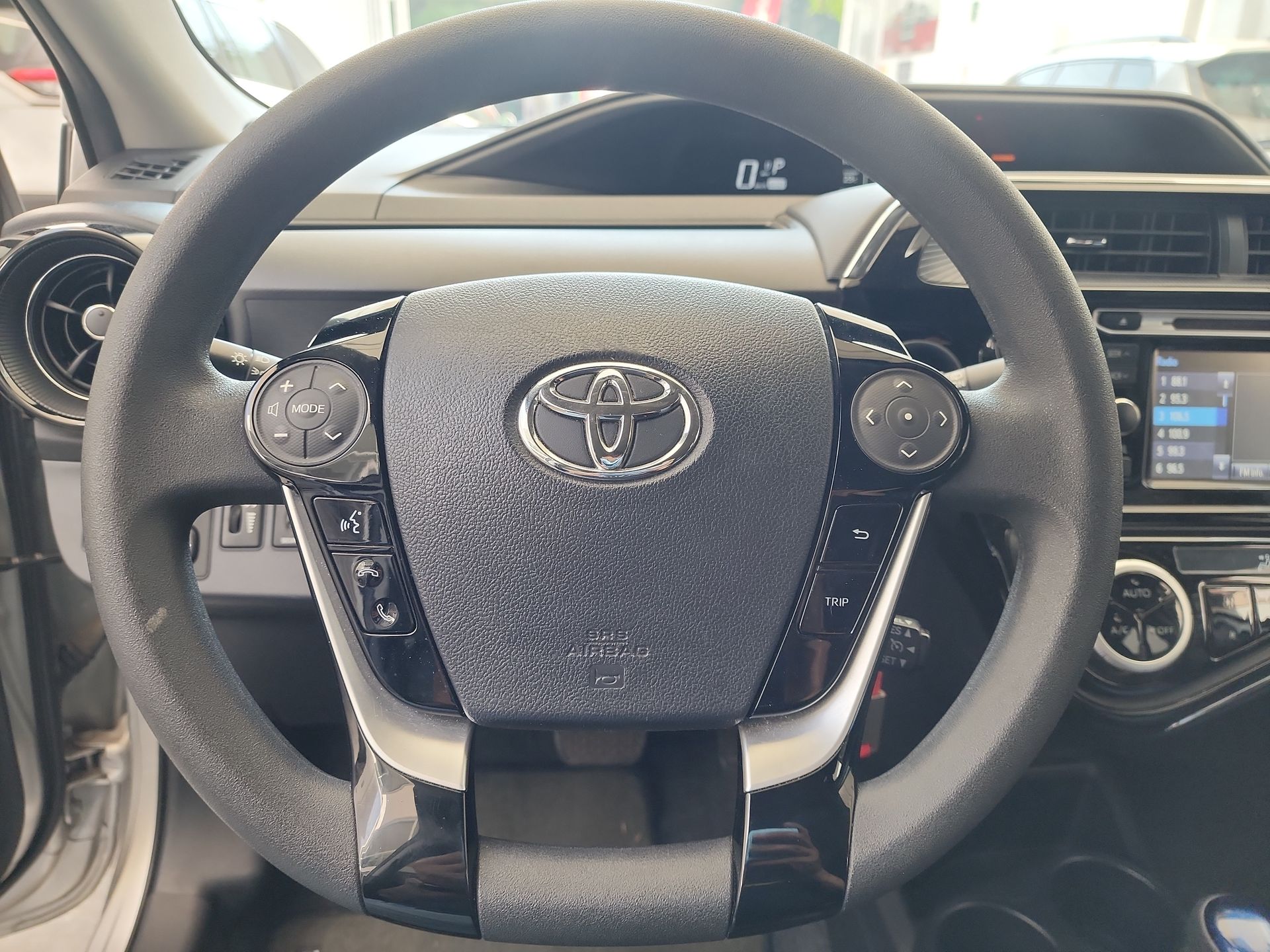 2019 Toyota PRIUS 1.5 HYBRID AUTO