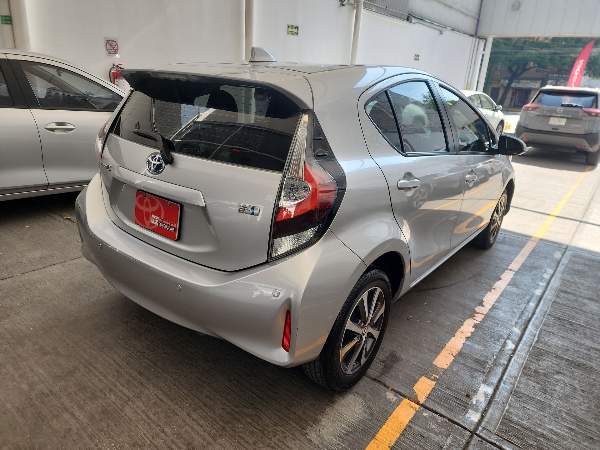 2019 Toyota PRIUS 1.5 HYBRID AUTO