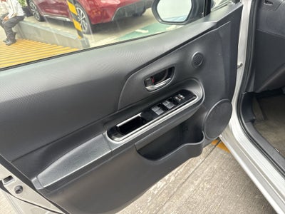 2020 Toyota PRIUS PRIUS C
