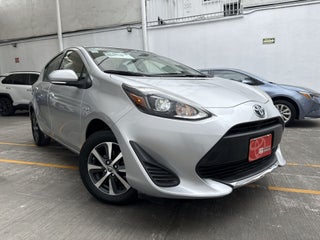 2020 Toyota VERNA PRIUS C