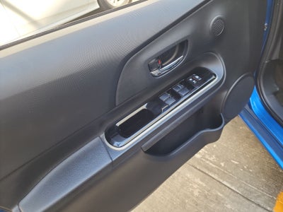 2020 Toyota PRIUS PRIUS C