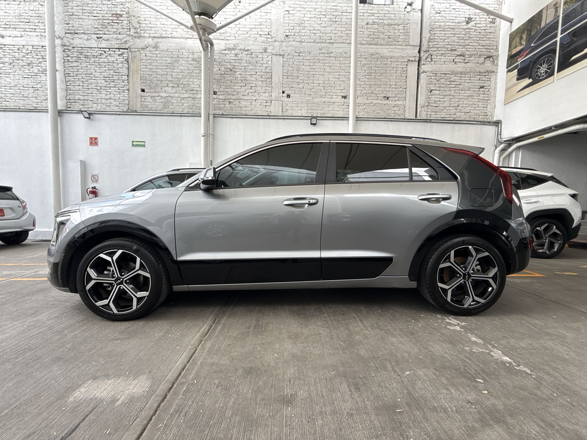 2025 Kia NIRO EX