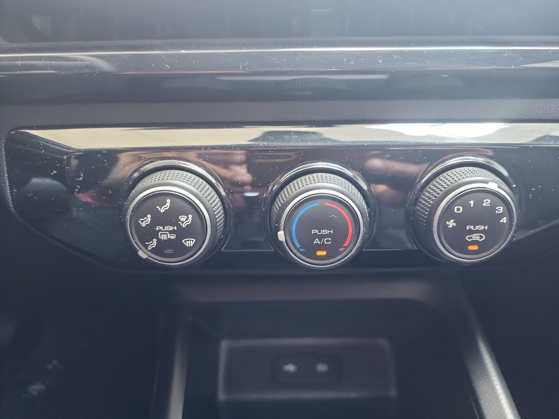 2024 Chevrolet AVEO LT MANUAL