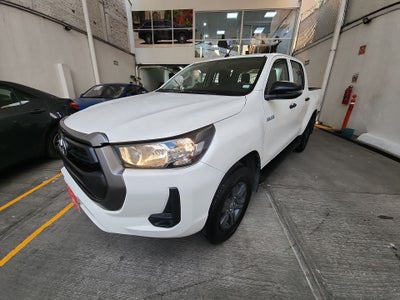 2024 Toyota HILUX C-CAB CHASIS