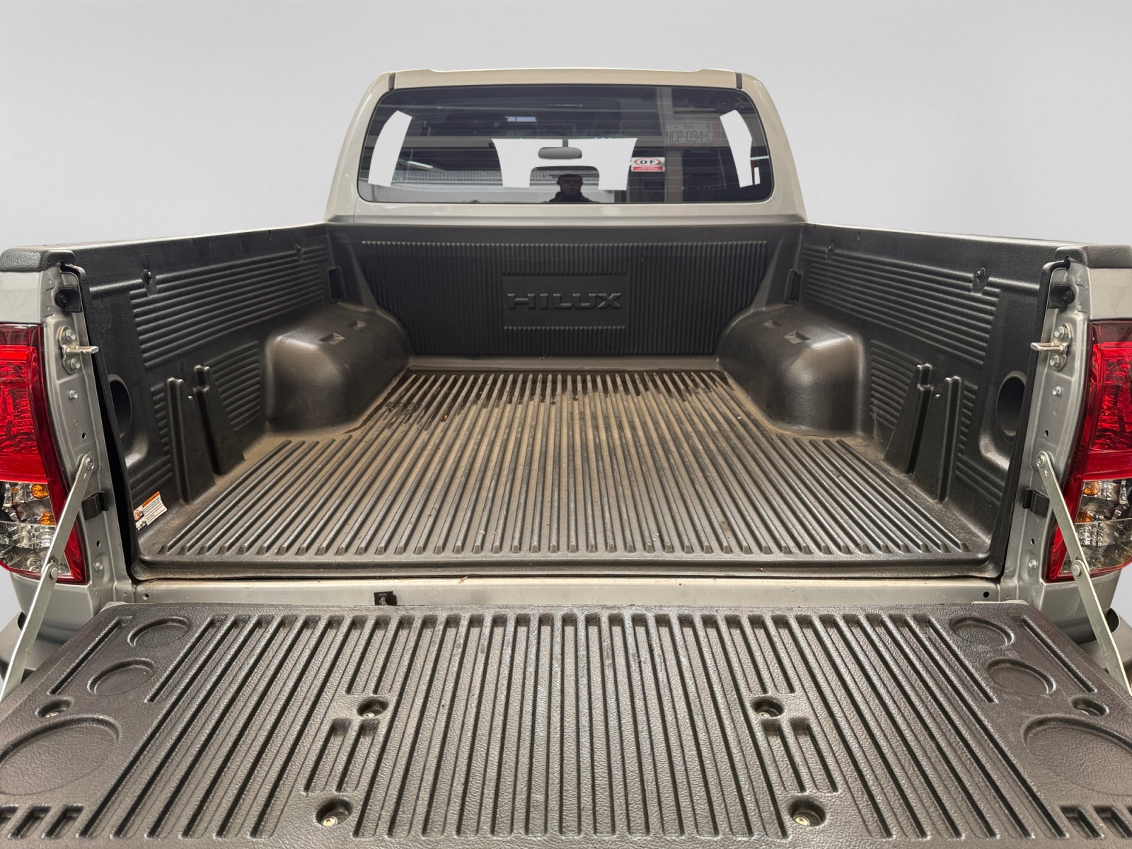 2026 Toyota HILUX D-CAB BASE
