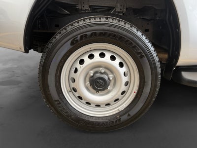 2026 Toyota HILUX D-CAB BASE