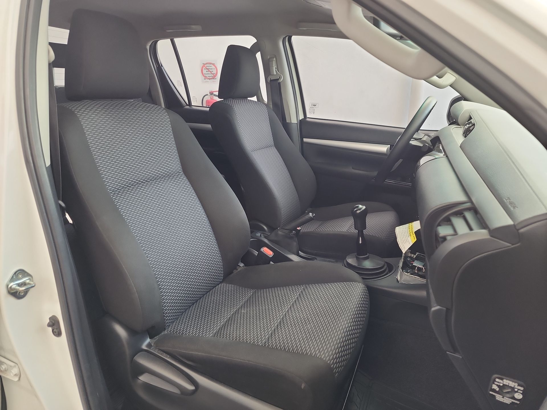 2024 Toyota HILUX D-CAB DSL ADV MHEV