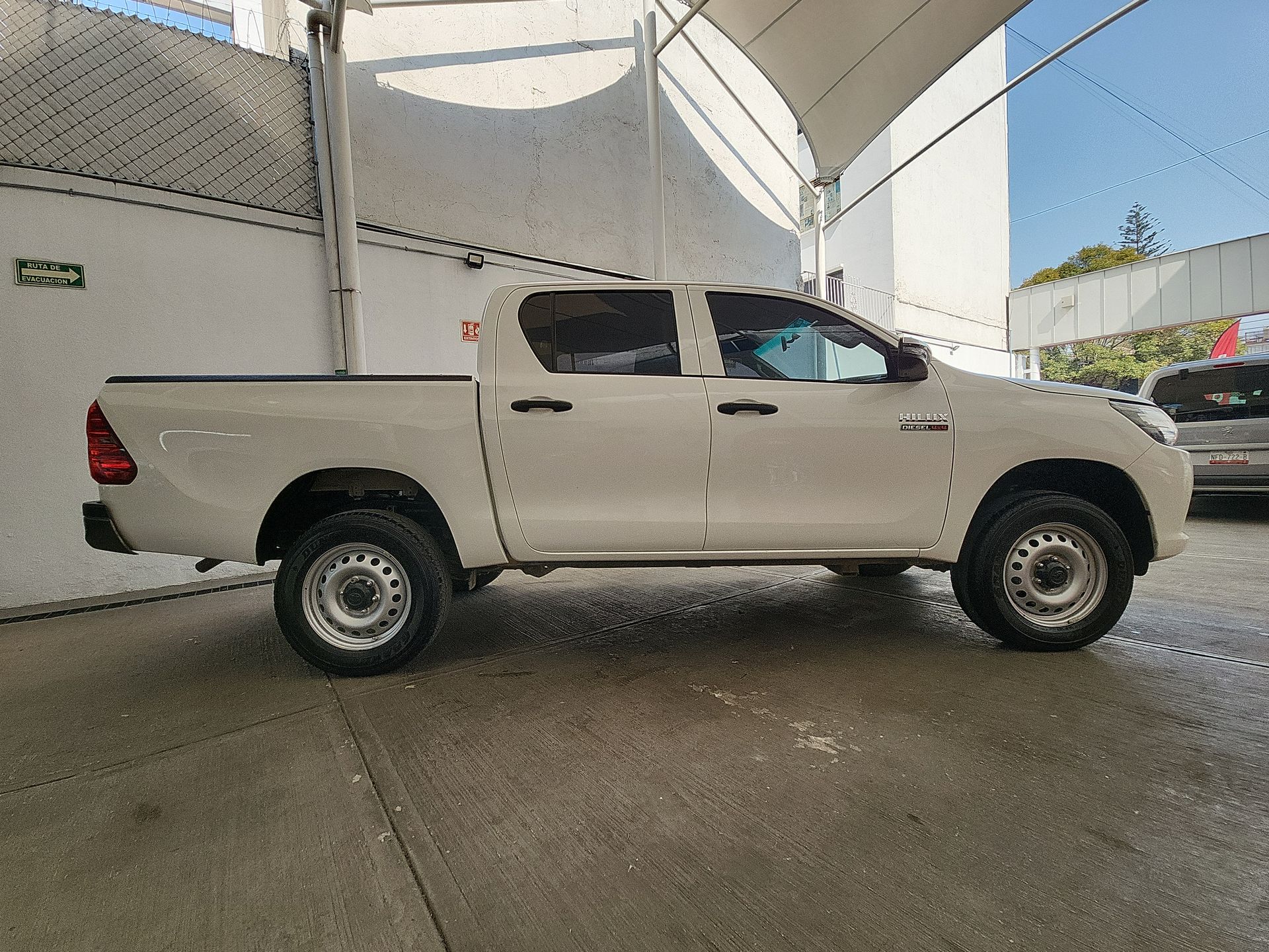 2024 Toyota HILUX D-CAB DSL ADV MHEV