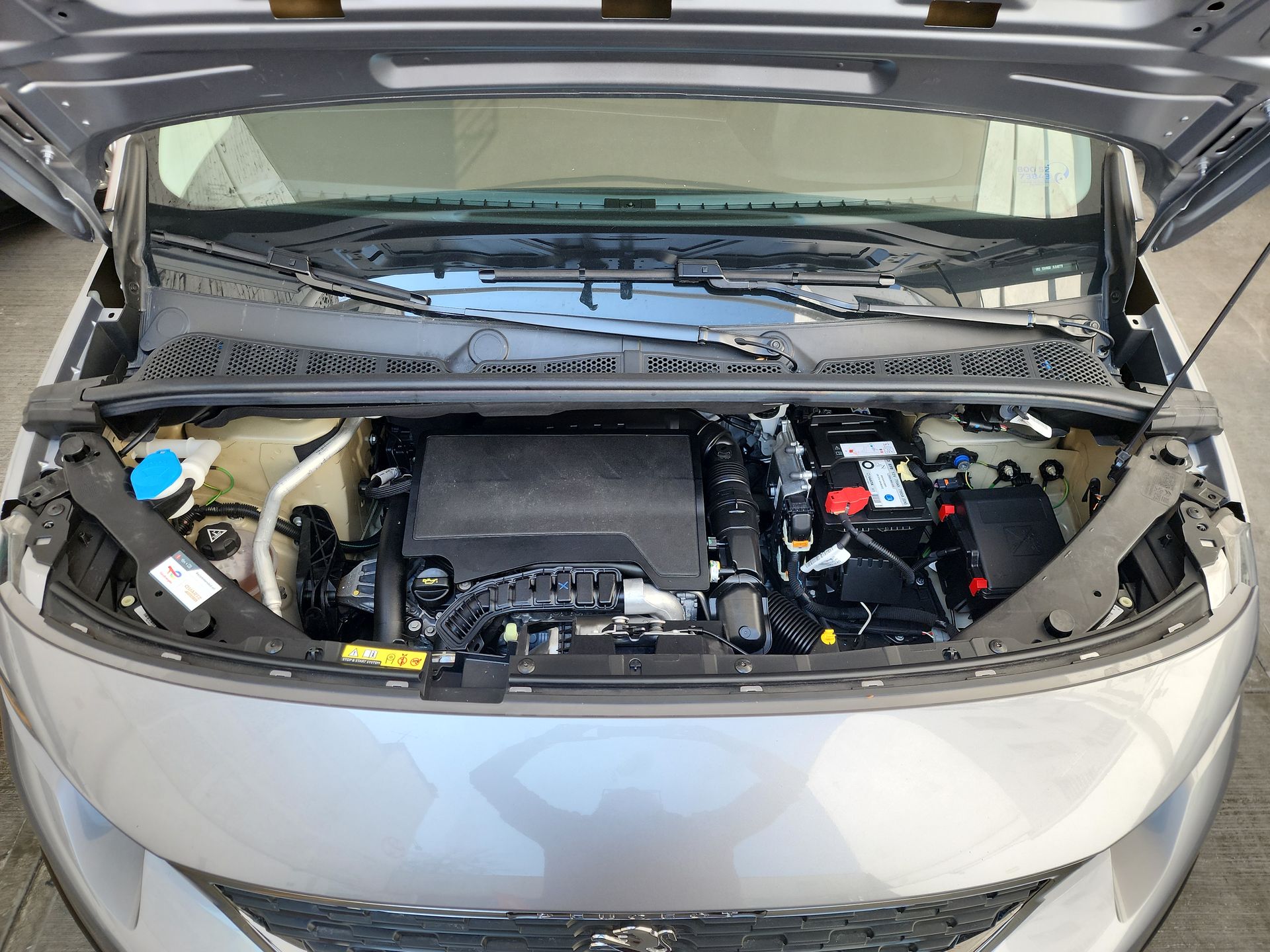 2024 PEUGEOT RIFTER ALLURE PACK 5P 1.6HDI 90HP MAN 5VEL 7PL