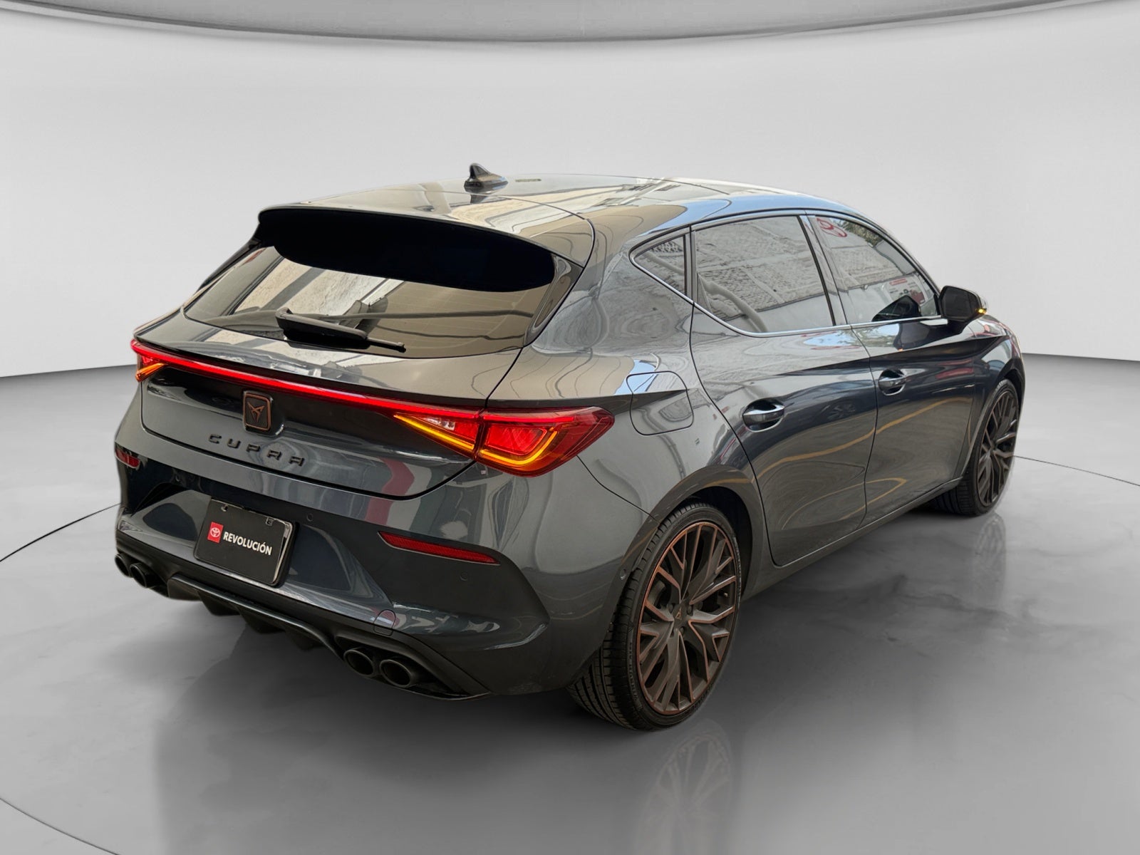 2024 CUPRA LEON LEÓN 300HP DSG