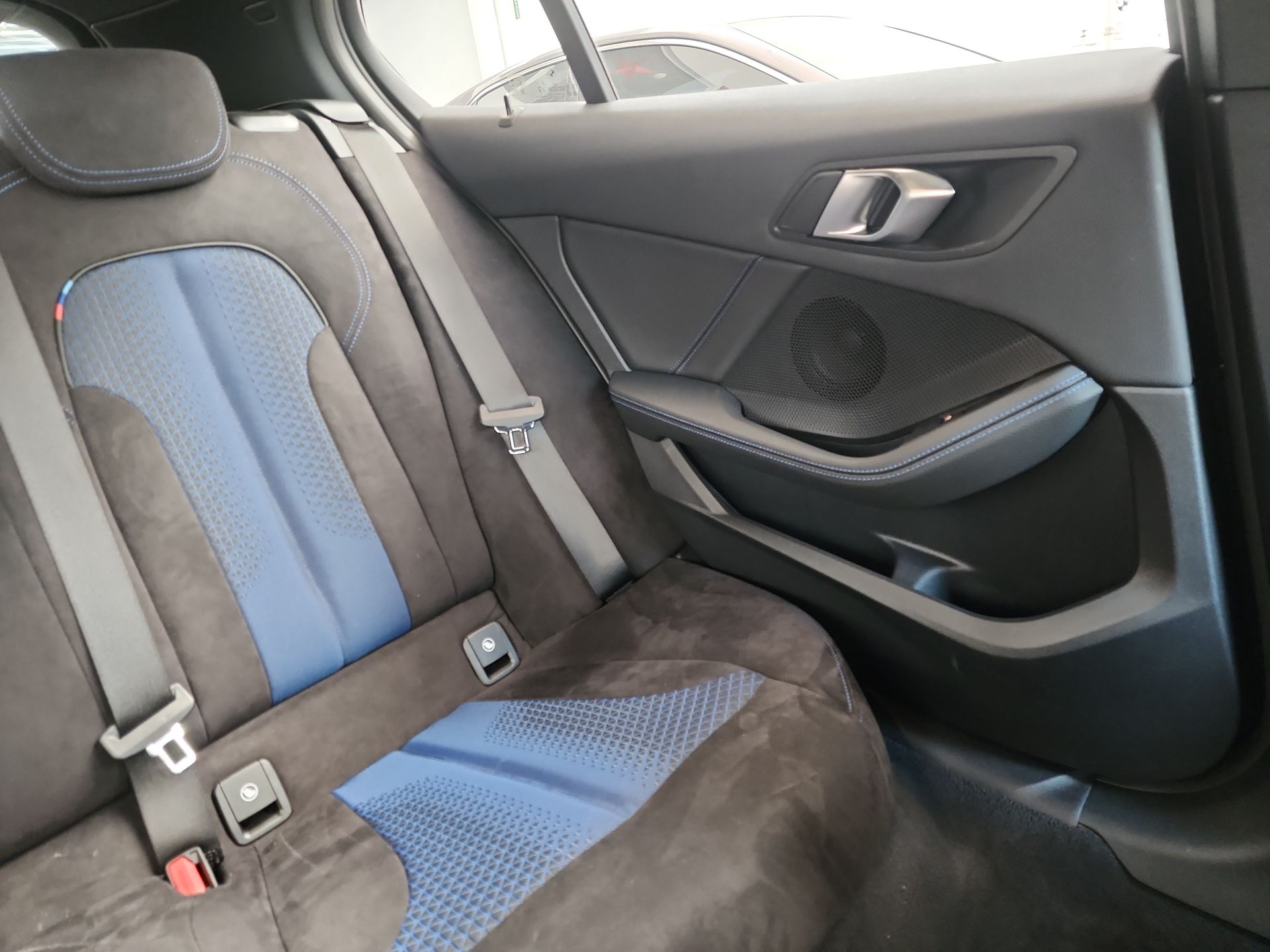 2024 BMW SERIE 1 118I