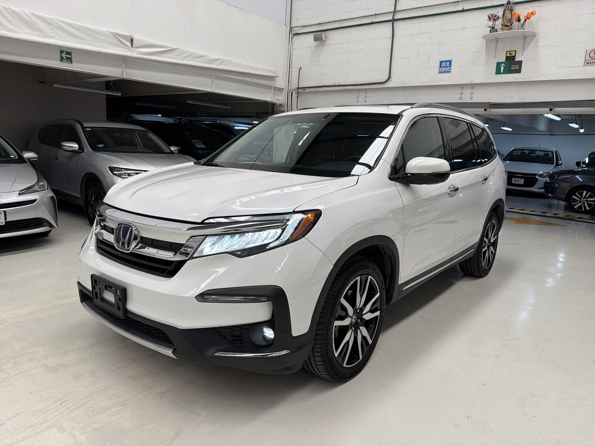 2022 Honda PILOT TOURING
