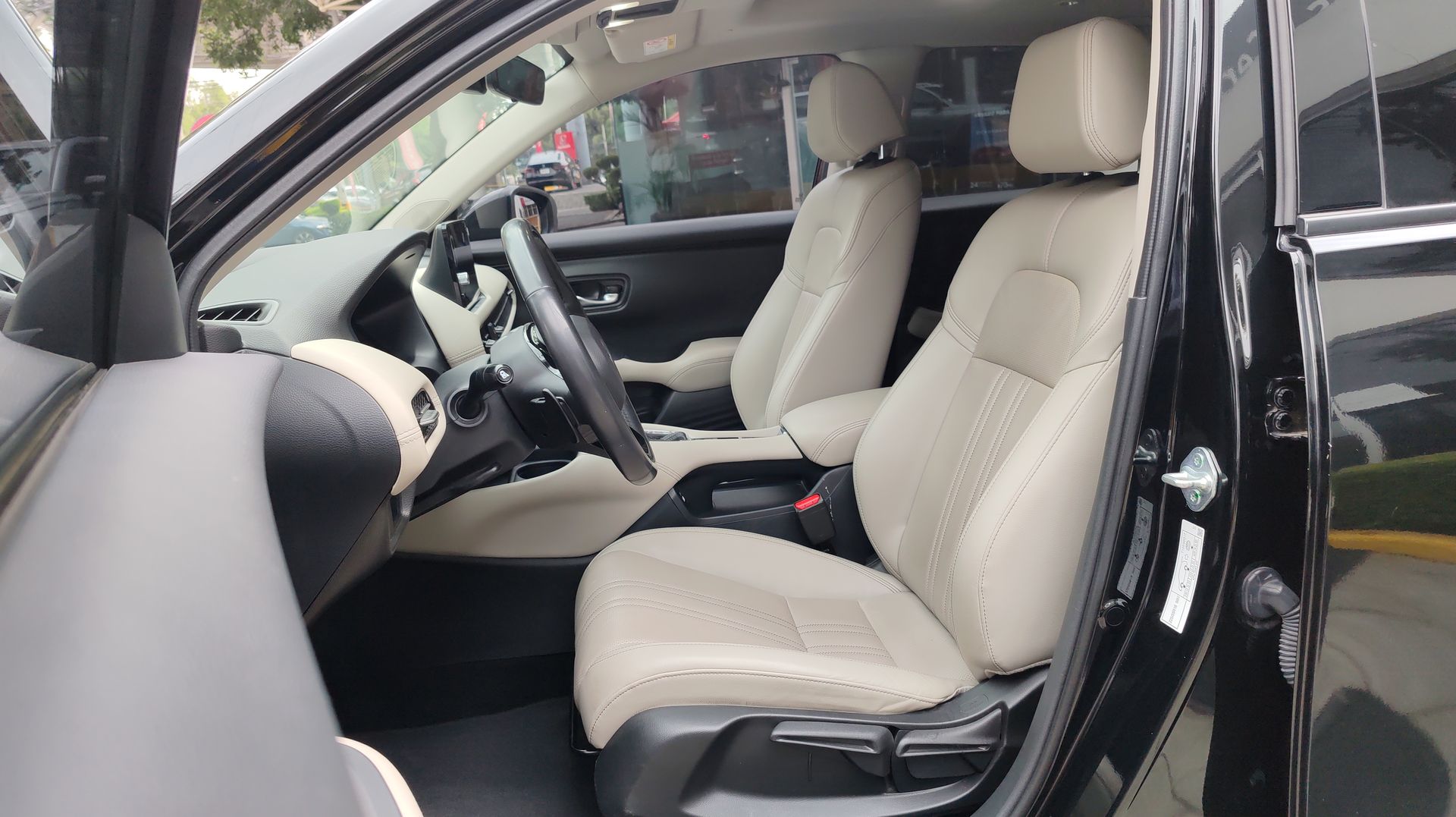 2023 Honda HR-V TOURING