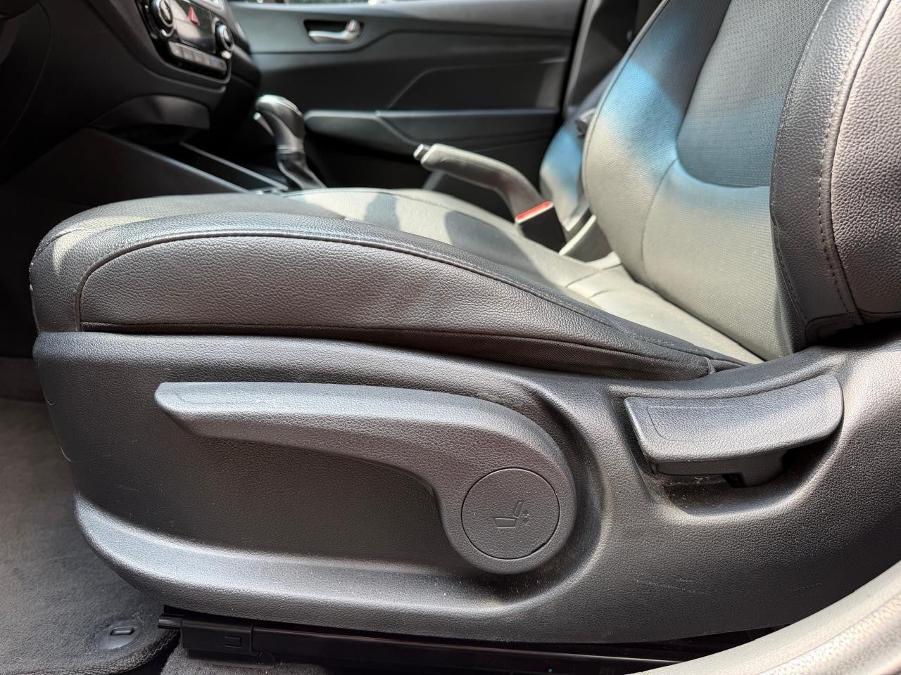 2020 Hyundai ACCENT GLS AT