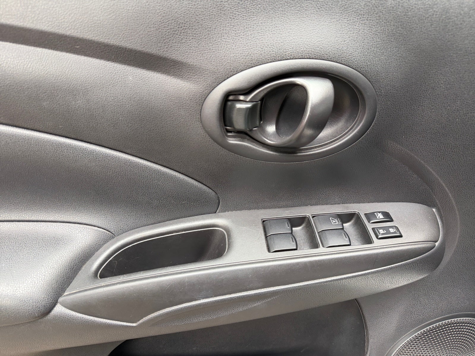 2023 Nissan V-DRIVE TM A/C 23