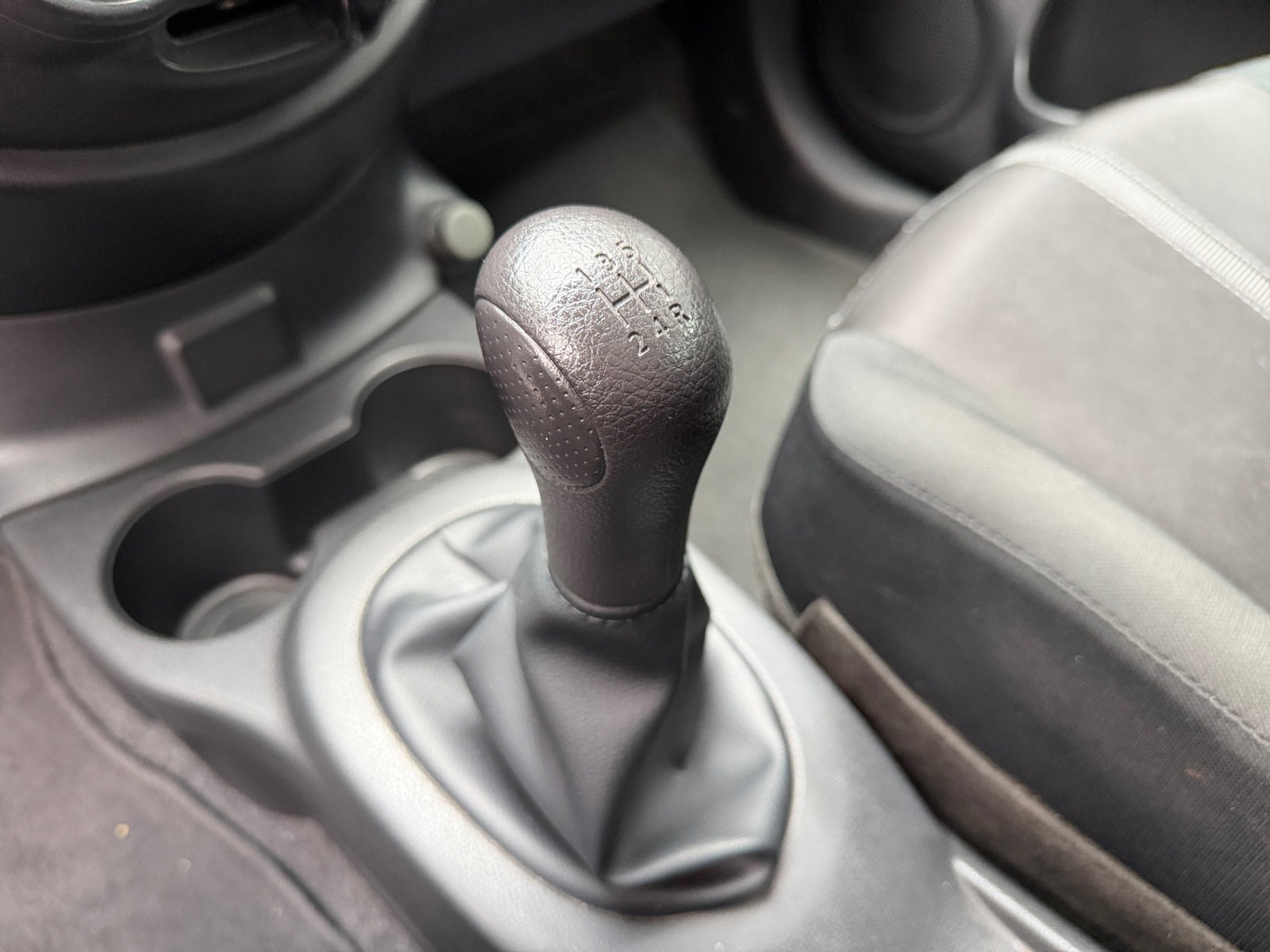 2023 Nissan V-DRIVE TM A/C 23