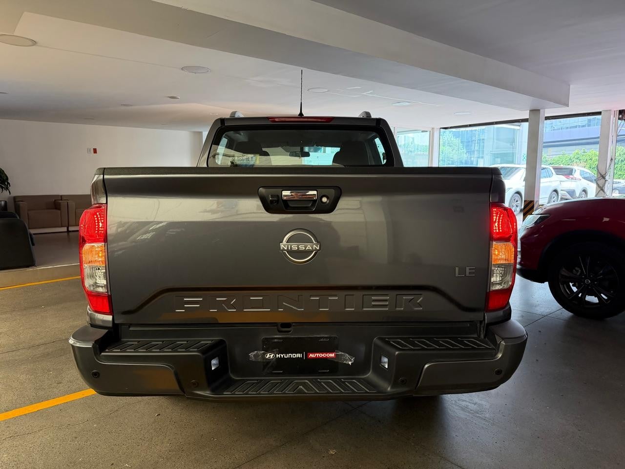 2023 Nissan FRONTIER LE TA 23